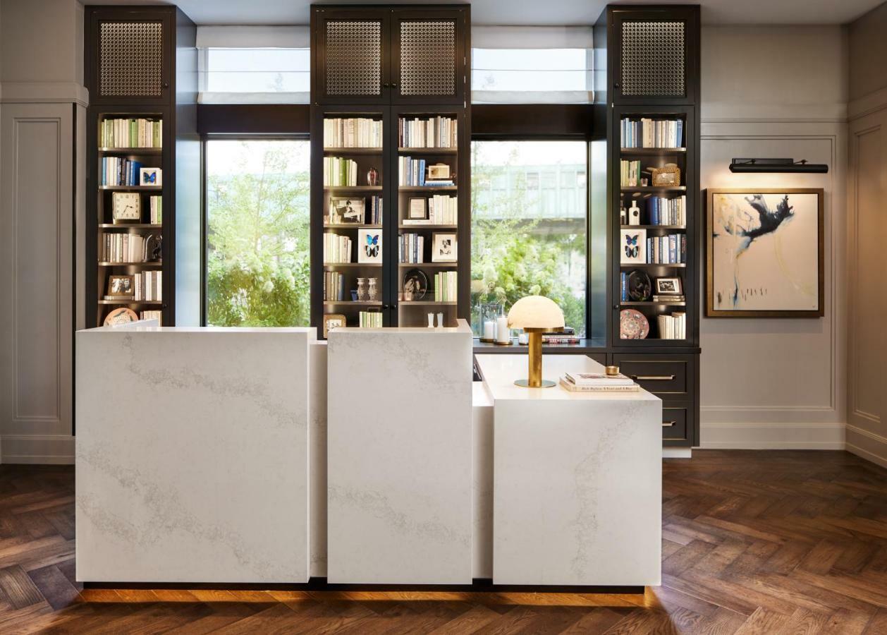 The Whitney Hotel Boston Eksteriør billede The Library at The Ivy Collection