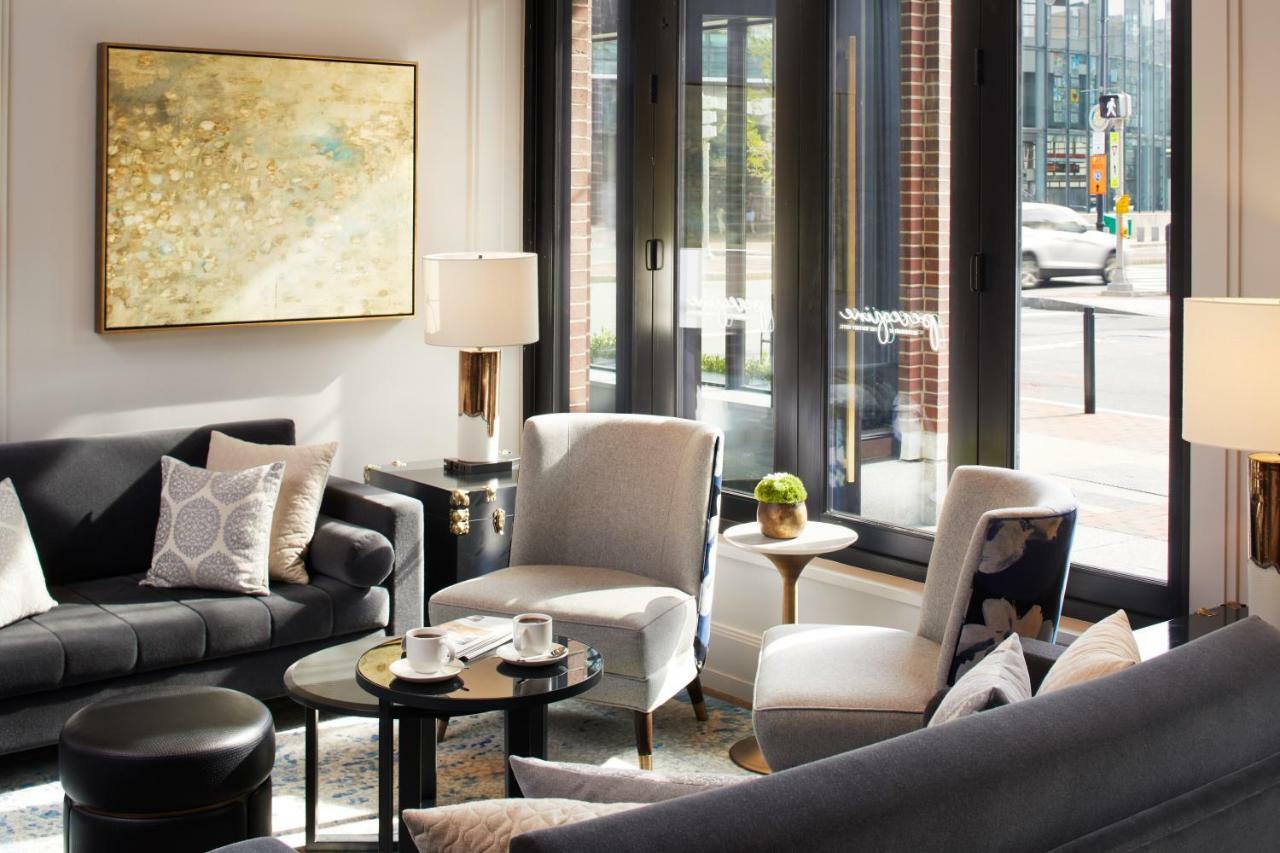 The Whitney Hotel Boston Eksteriør billede The living room of a model apartment at 100 East 57th Street